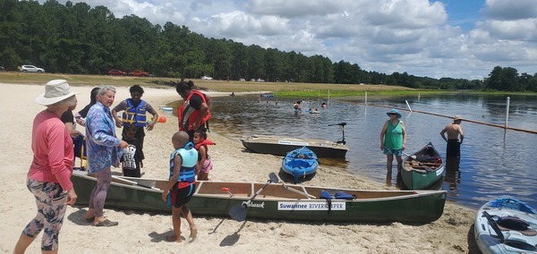 [Shirley, Gretchen, child boaters, Jo Ford, Dan Phillips, 12:24:57]