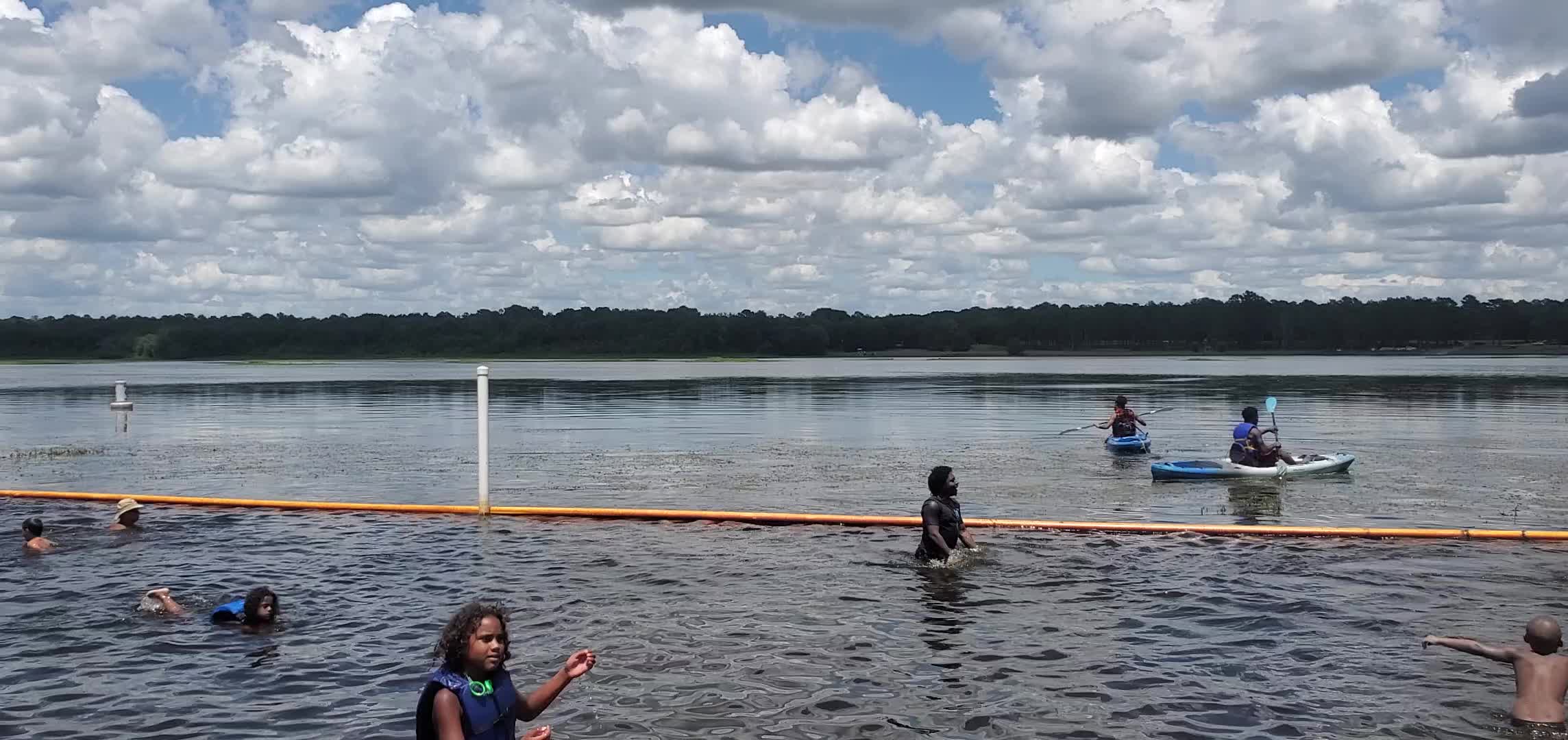 Movie: Two kayaks getting ready to race, 14:44:00