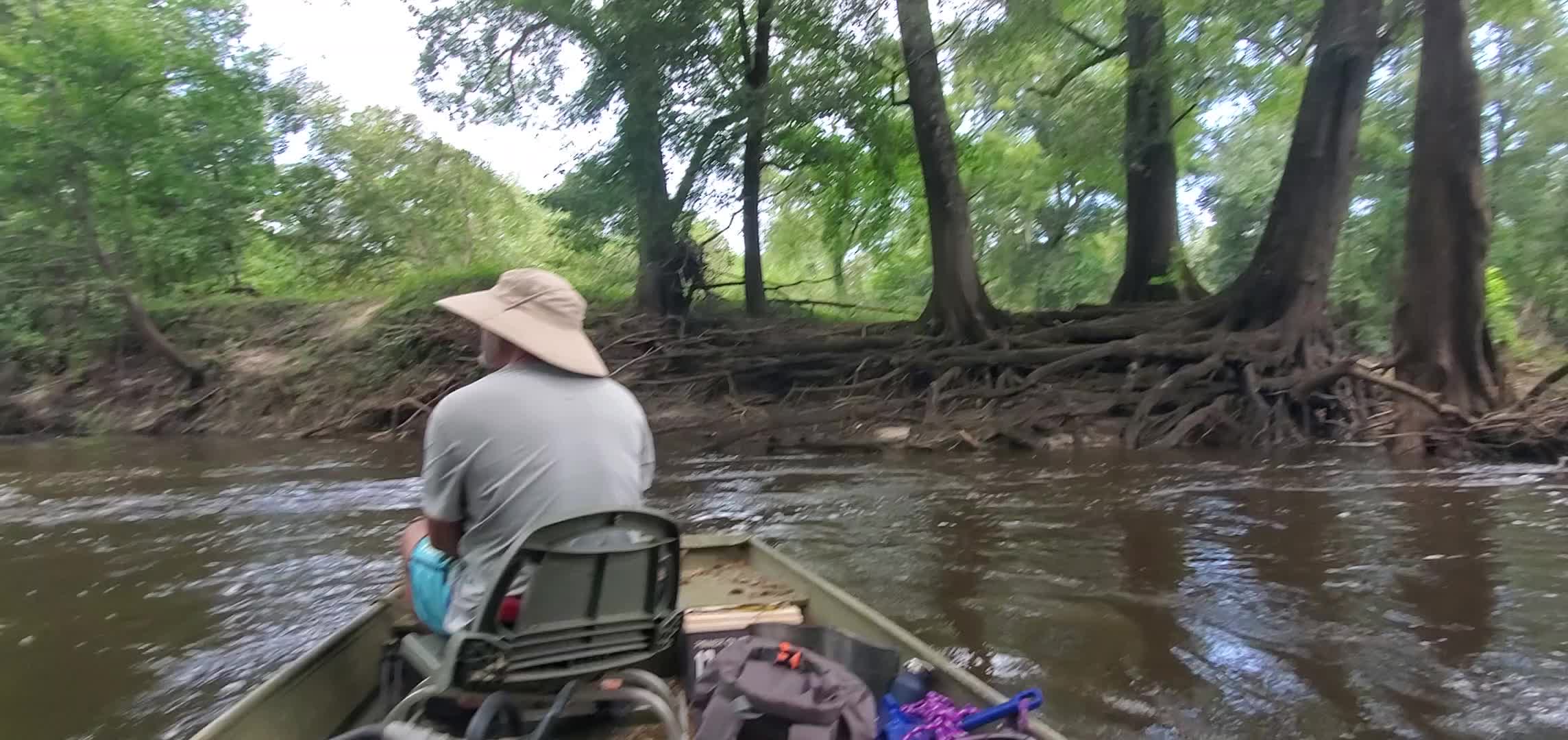 Movie: Belue Island; if you camp on a place like this, watch the weather and water levels, 13:01:39, 30.7792818, -83.4590333 (45M)