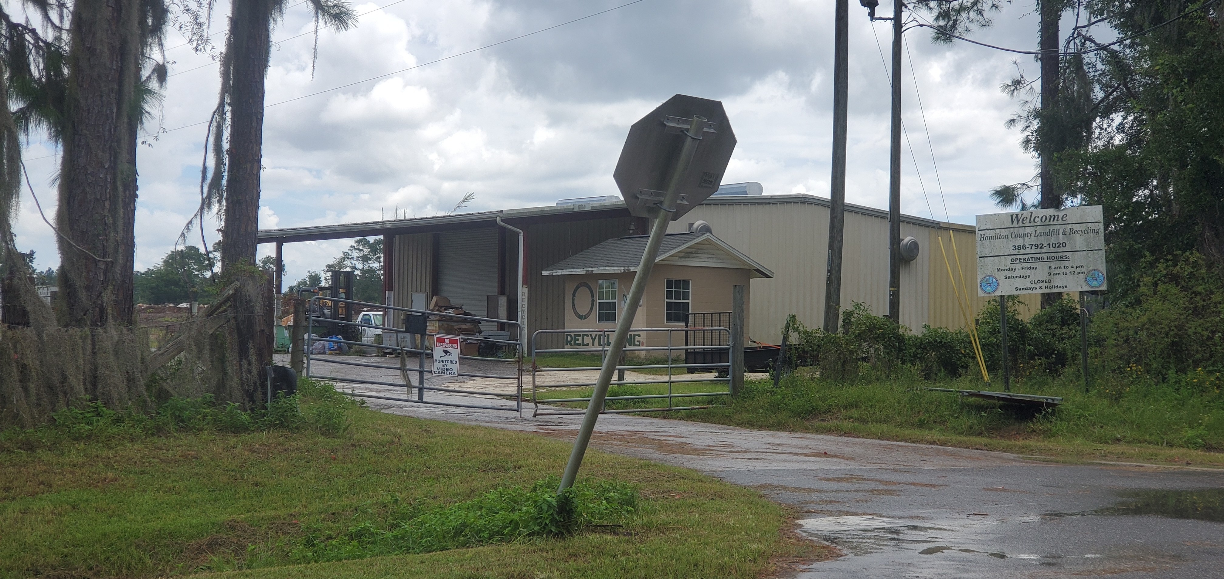 Hamilton County Landfill & Recycling, Jasper, FL, 14:39:23, 30.5018500, -82.9536520