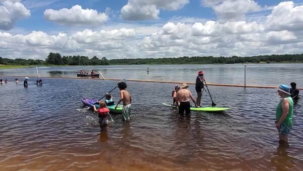 Movie: Child in a kayak, 12:51:06