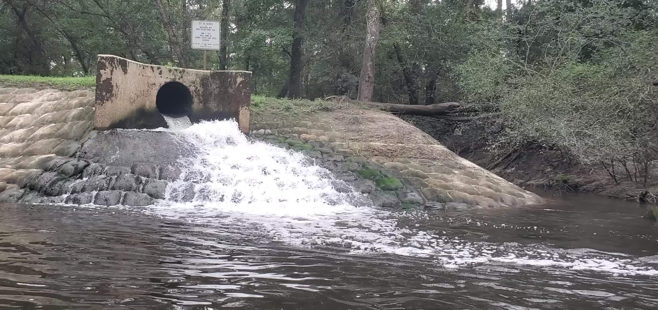 Movie: Cleaned-up outfall from Valdosta WWTP, 2024:09:14 11:08:19, 30.83625, -83.359444 (45M)