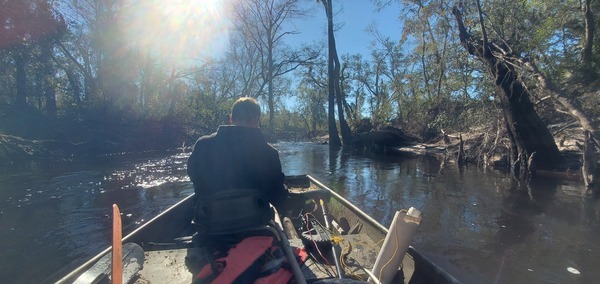 [Gee Edwards in the lead upstream, 10:29:30, 30.8448672, -83.3476597]