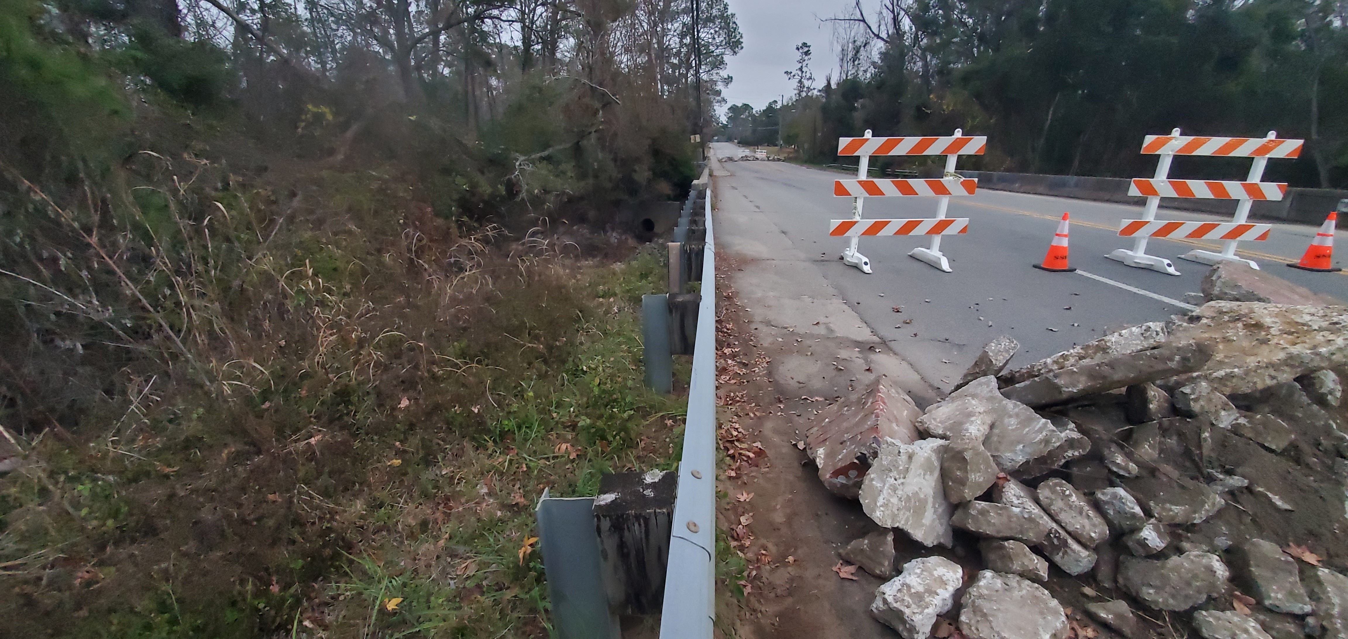 Roadblock, Sugar Creek @ Gornto Road 2024-12-26