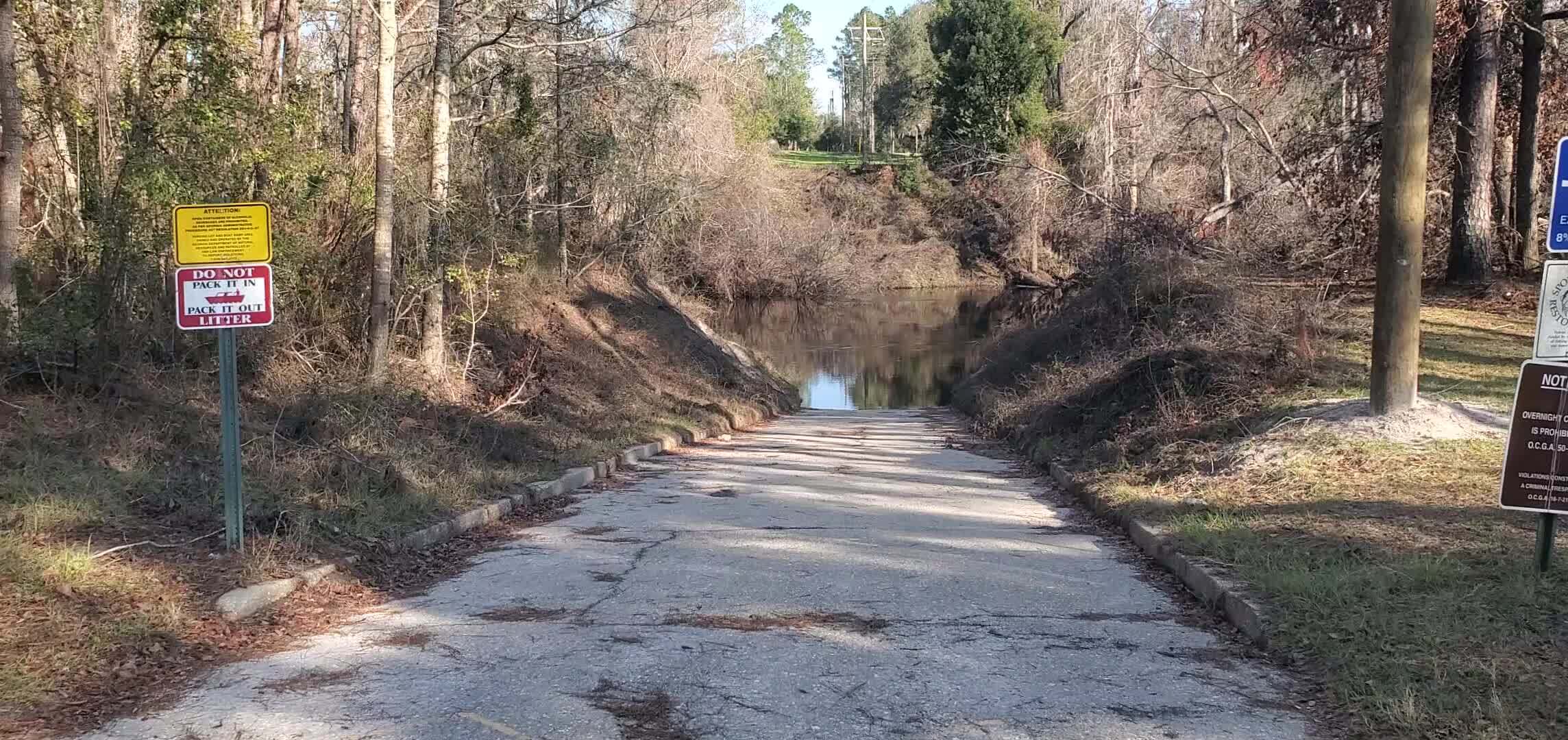 Movie: Statenville Boat Ramp, Alapaha River, GA 94, Dog Sky, 2025:02:25 16:21:34, 30.7042544, -83.0326191 (34M)