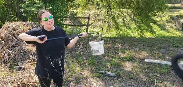 Anyway, Sara retrieved the bucket, 11:13:33, 30.8430933, -83.3010344