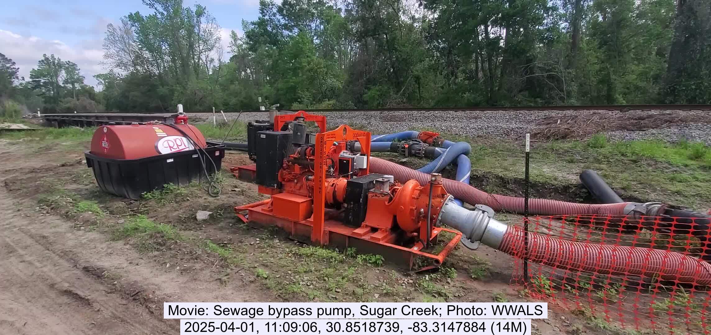 Movie: Sewage bypass pump, Sugar Creek, 2025-04-01, 11:09:06, 30.8518739, -83.3147884 (14M)