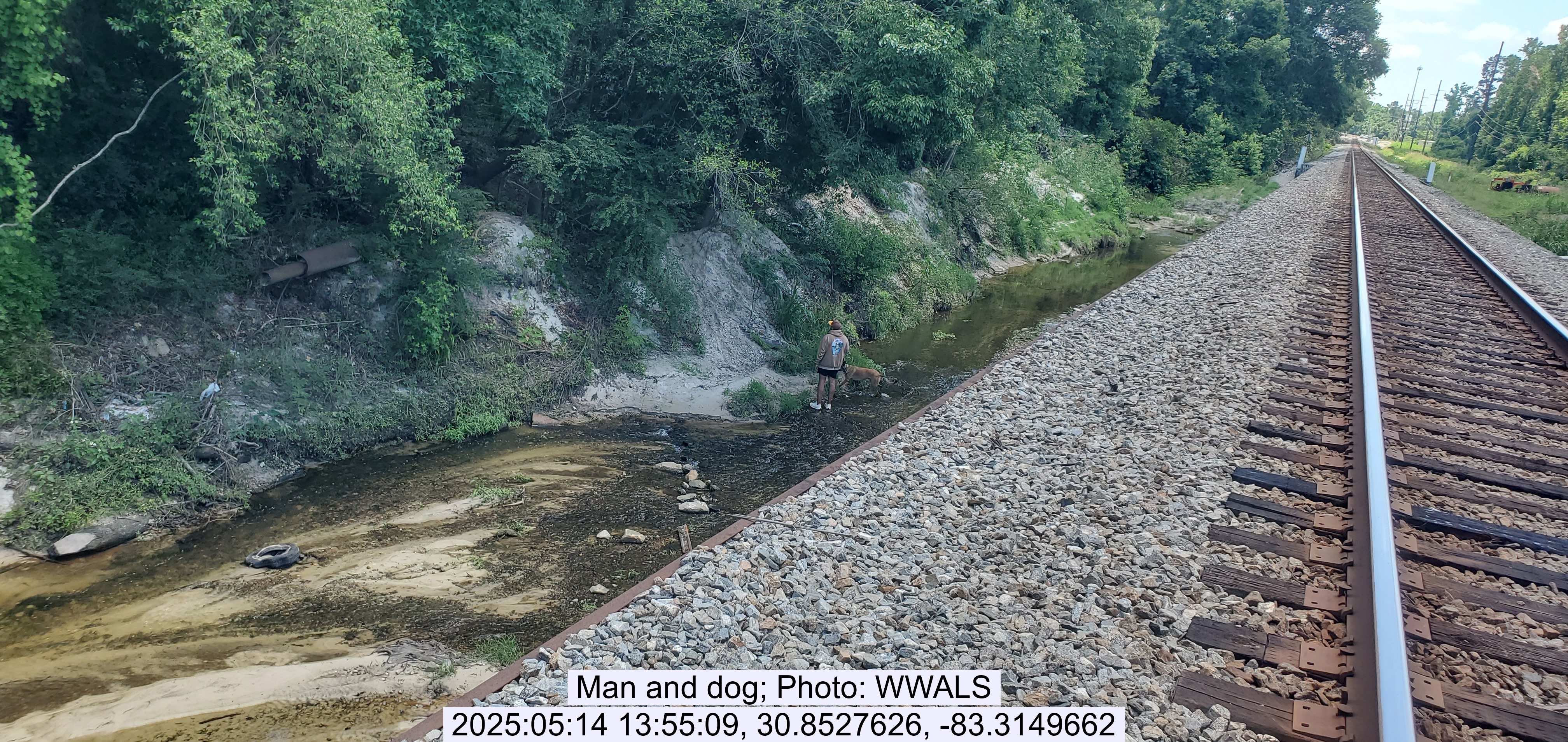 Man and dog, 2025:05:14 13:55:09, 30.8527626, -83.3149662