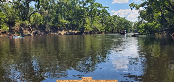 [Party boat, 2025:06:21 12:28:02, 30.4723388, -83.2422116 --jsq for WWALS]
