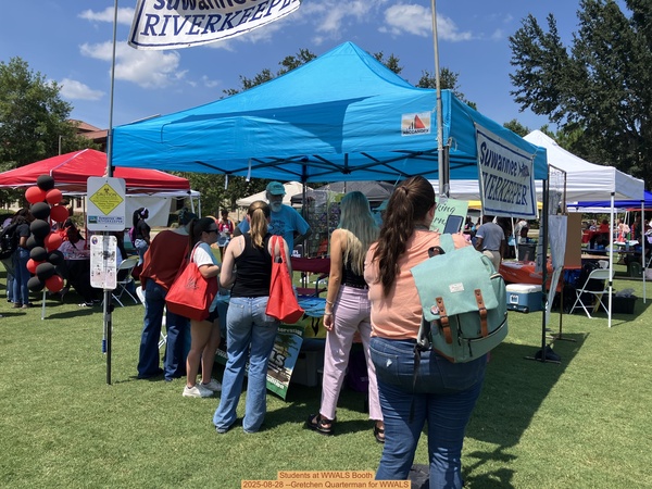 [Students at WWALS Booth, 2025-08-28 --Gretchen Quarterman for WWALS]
