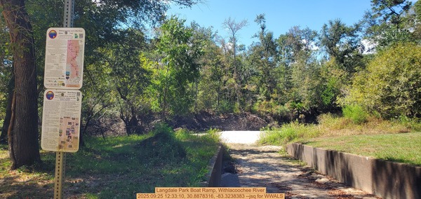 [Langdale Park Boat Ramp, Withlacoochee River, 2025:09:25 12:33:10, 30.8878316, -83.3238383 --jsq for WWALS]