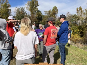 [Heather explaining, 2025:11:21 11:29:00, 31.3887444, -83.2182528 --Gretchen Quarterman for WWALS]