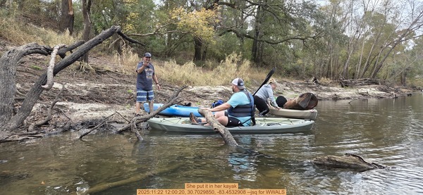 She put it in her kayak, 2025:11:22 12:00:20, 30.7029850, -83.4532908 --jsq for WWALS