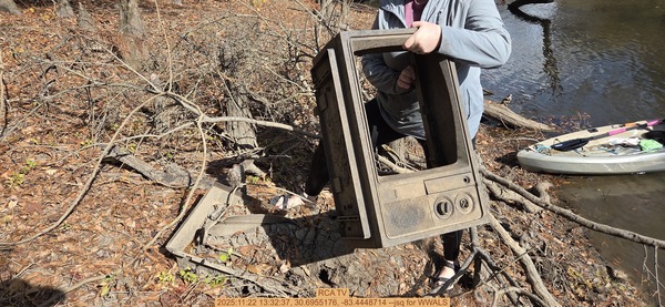 [RCA TV, 2025:11:22 13:32:37, 30.6955176, -83.4448714 --jsq for WWALS]