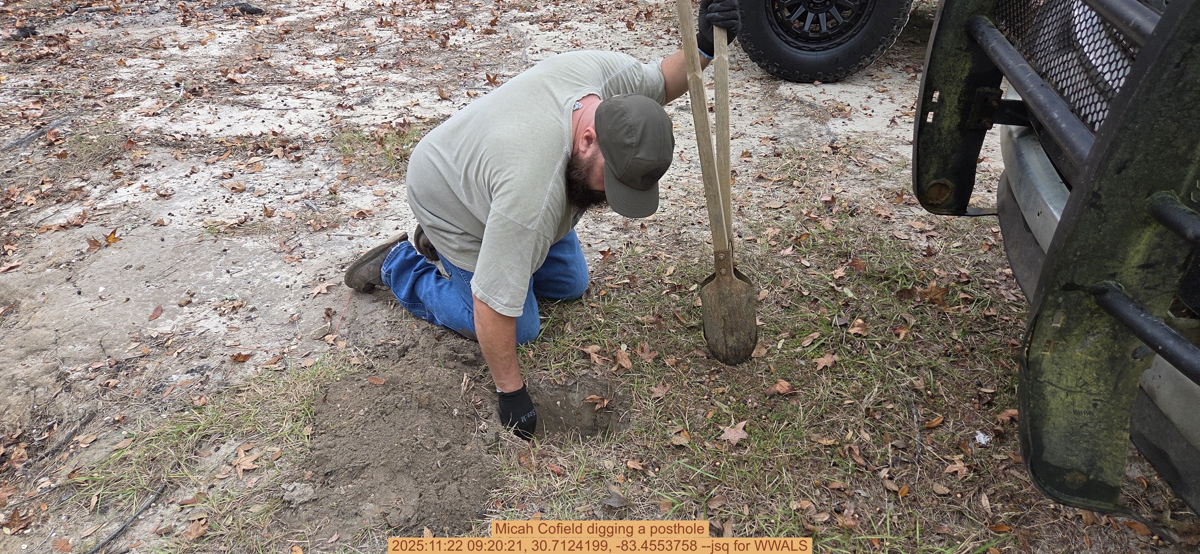 Micah Cofield digging a posthole, 2025:11:22 09:20:21, 30.7124199, -83.4553758 --jsq for WWALS
