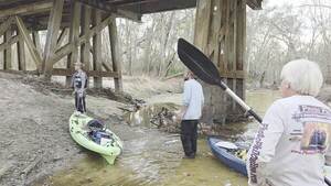 [Movie: Got to go up that sandy slope to the access road, 2026:02:14 17:10:34, 30.8690845, -83.3136320 (7.4M)]