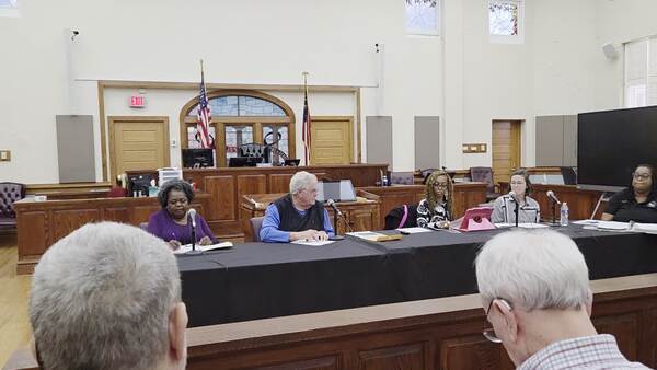 Movie: Introductions and approval of minutes of previous meeting (162M)