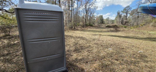 [Port-A-Pottie at Spook Bridge Landing, 2026:03:07 12:53:36, 30.7895237, -83.4509844 --jsq for WWALS]