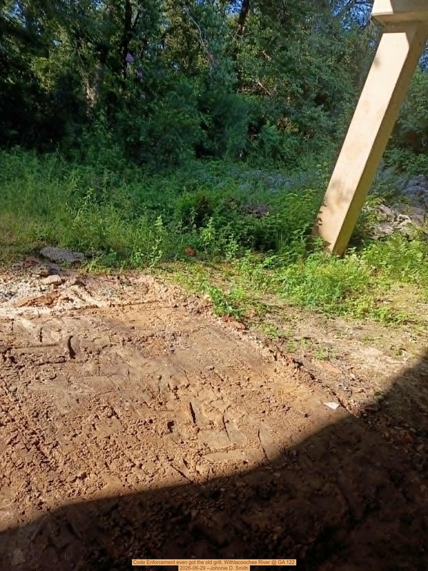 Code Enforcement even got the old grill, Withlacoochee River @ GA 122, 2026-06-29 --Johnnie D. Smith