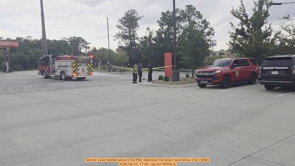 Movie: Leak started about 2:30 PM, Valdosta Fire Dept. here since 3:30 (39M), 2026-08-22, 17:20 --jsq for WWALS