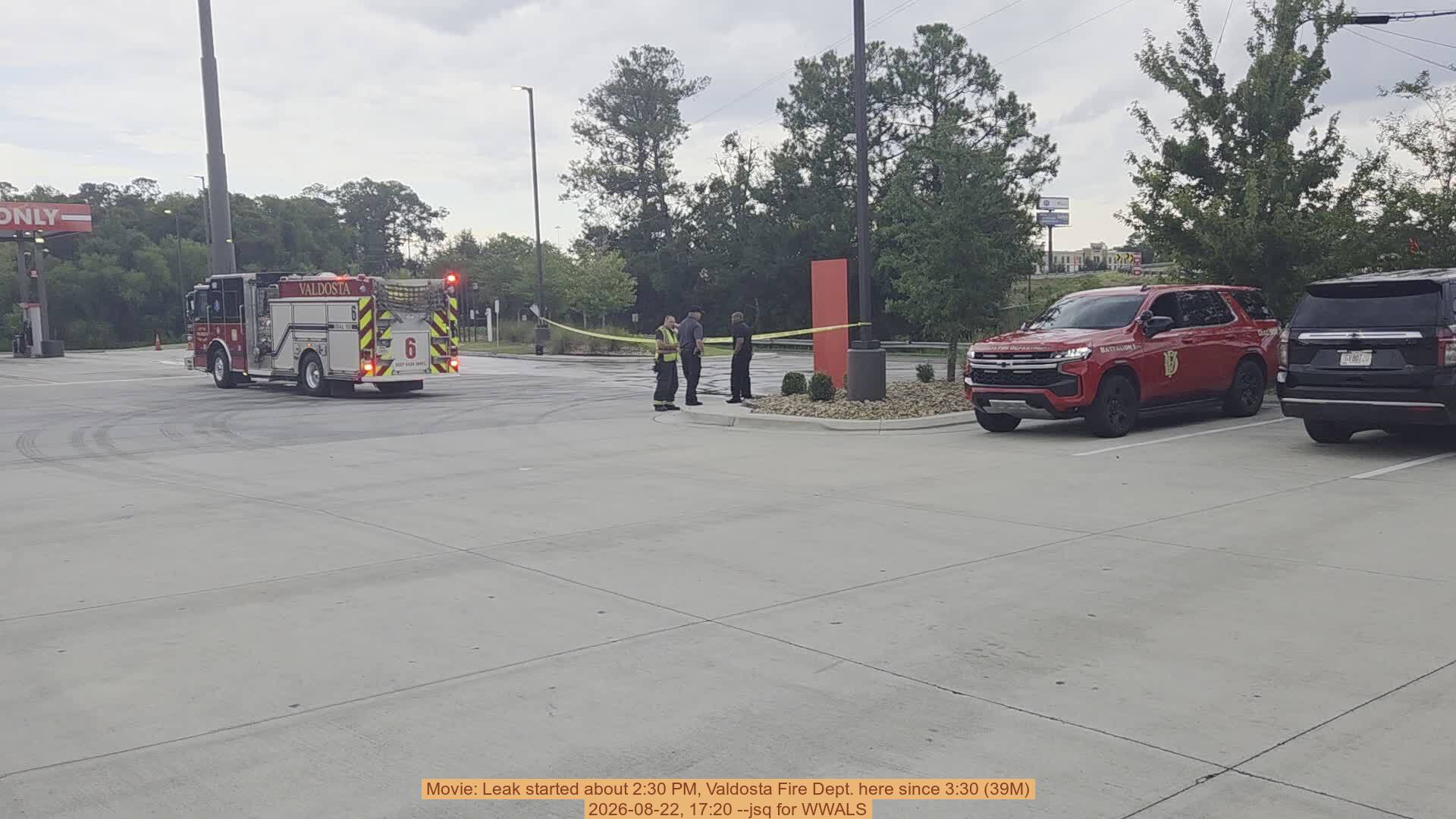 Movie: Leak started about 2:30 PM, Valdosta Fire Dept. here since 3:30 (39M), 2026-08-22, 17:20 --jsq for WWALS