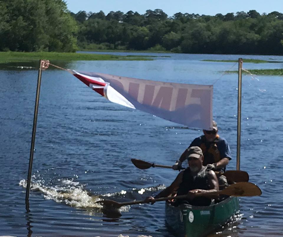 Tandem male canoe, green (BW)