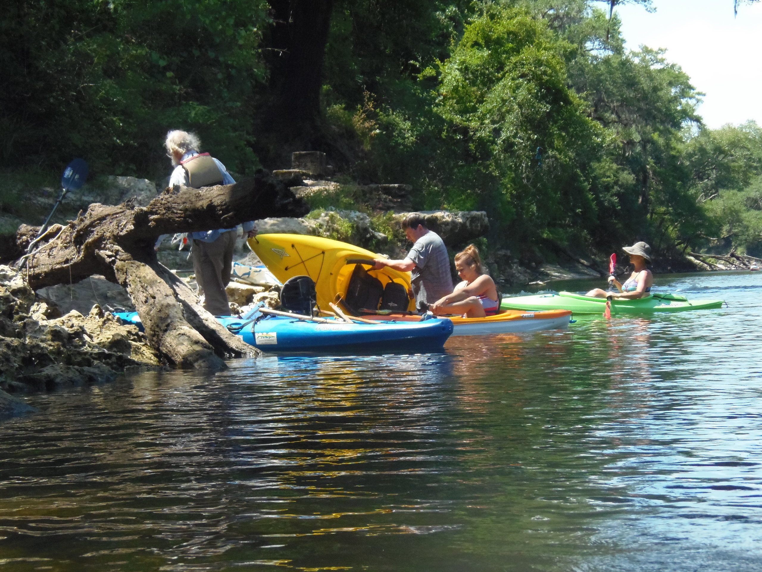 Debarking at Suwanacoochee; Note that Dan Bowland is emptying water out of his kayak oops, 15:05:59