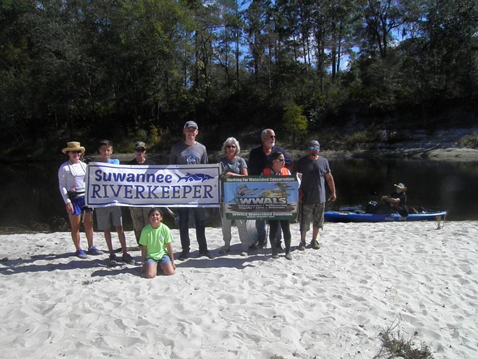 WWALS Group Photo on the Beach